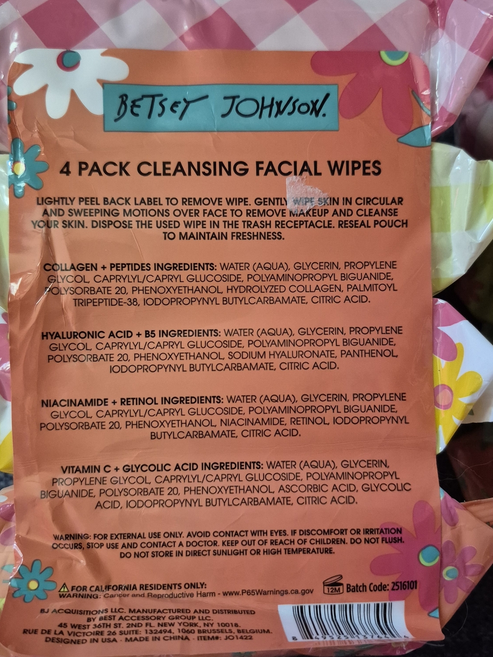Betsey Johnson Pink Cleansing Facial Wipes - 8Pack (240 Wipes Total) - Picture 3 of 11
